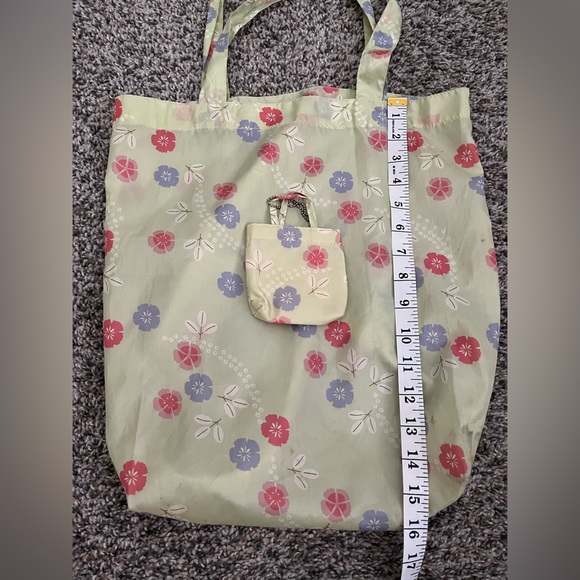 Plastic grocery bag with cute miniature bag - Picture 5 of 6